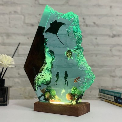 BESTSELLER❗❗Manta Rays and Couple Diver Resin Night Light